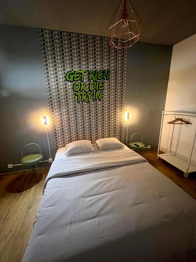 Capsule Casino - Jacuzzi - Billard - Netflix - Console & Jeux Mons Exterior foto