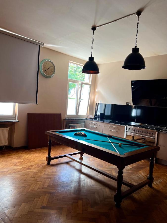 Capsule Casino - Jacuzzi - Billard - Netflix - Console & Jeux Mons Exterior foto