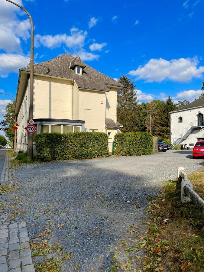 Capsule Casino - Jacuzzi - Billard - Netflix - Console & Jeux Mons Exterior foto